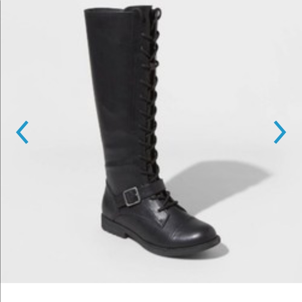 Laced up buckle riding boots